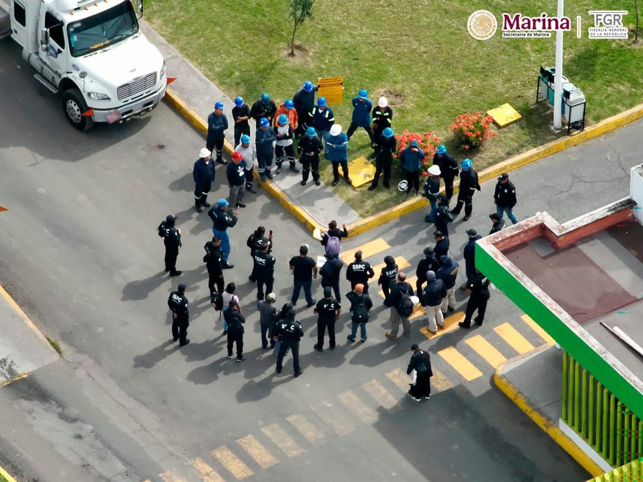 Tras cateo, Marina asegura casi 800 mil litros de huachicol en Puebla. Marina