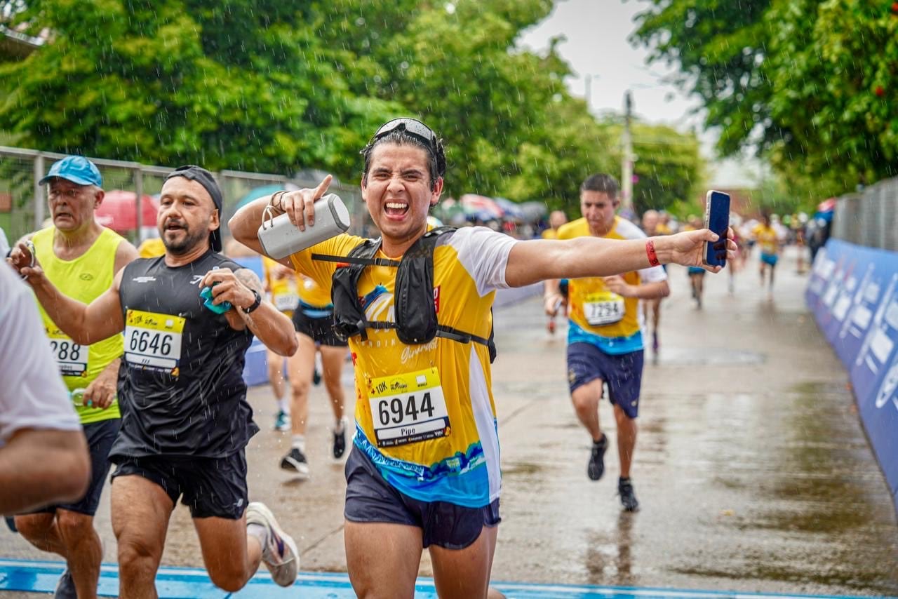 La entrega de kits de la competencia se llevará a cabo en tres jornadas repartidas entre la sede de la Gobernación de Cundinamarca en Bogotá y el estadio de Anapoima - crédito Gobernación de Cundinamarca/X