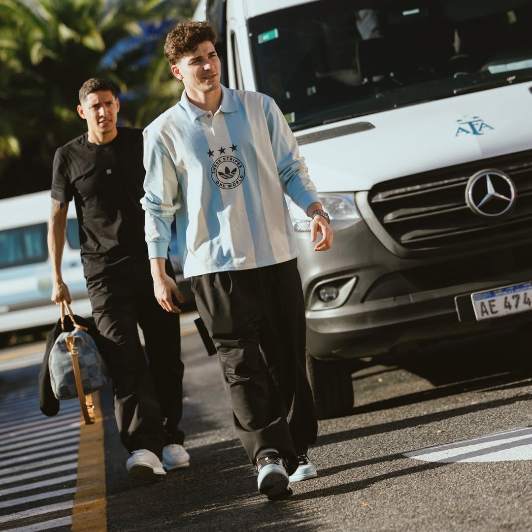 Julián Álvarez y Nahuel Molina, procedentes desde Madird, se sumaron a la Selección