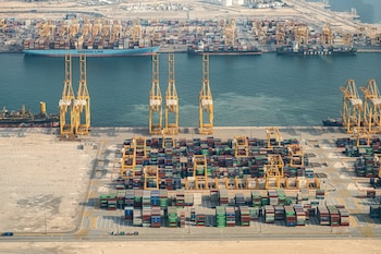 Este escenario introduce nuevas restricciones