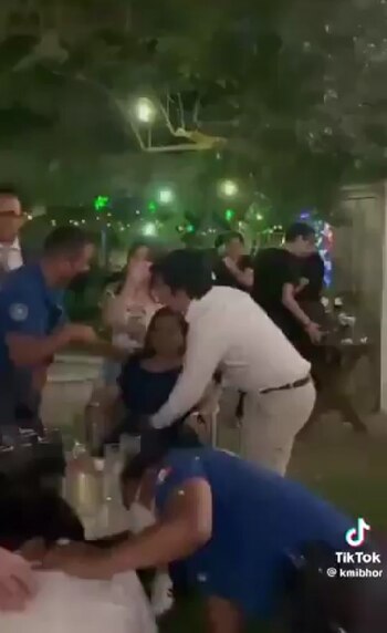 Las personas tuvieron que ser