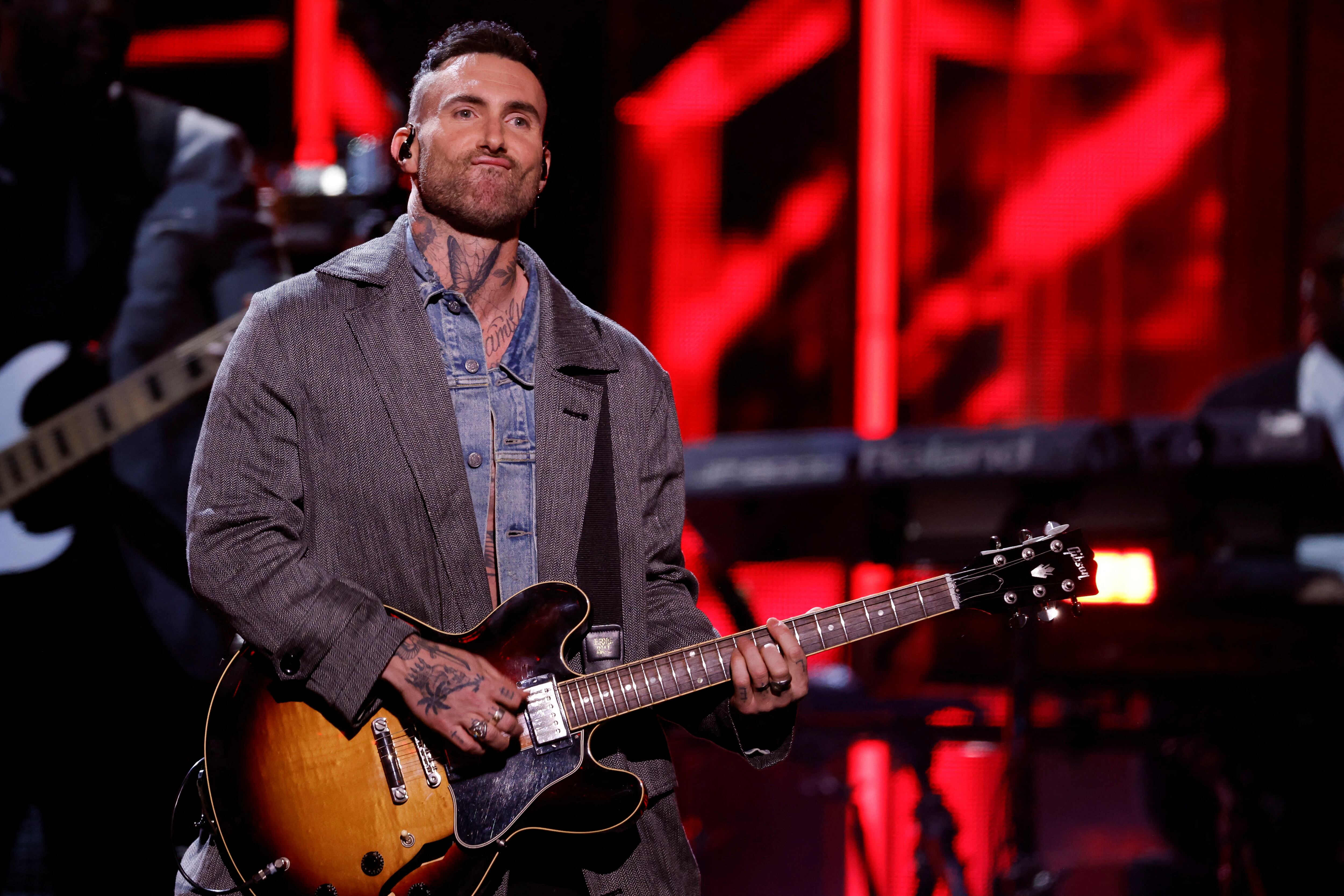 Maroon 5 suma más de dos décadas de trayectoria y colaboraciones con artistas globales (REUTERS/Eduardo Munoz)