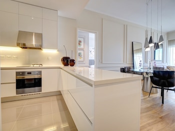 La cocina integrada al comedor,