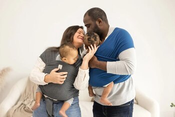 El uso de nombres en inglés por hijos de inmigrantes latinos responde tanto a elecciones familiares como a presiones y preferencias personales.