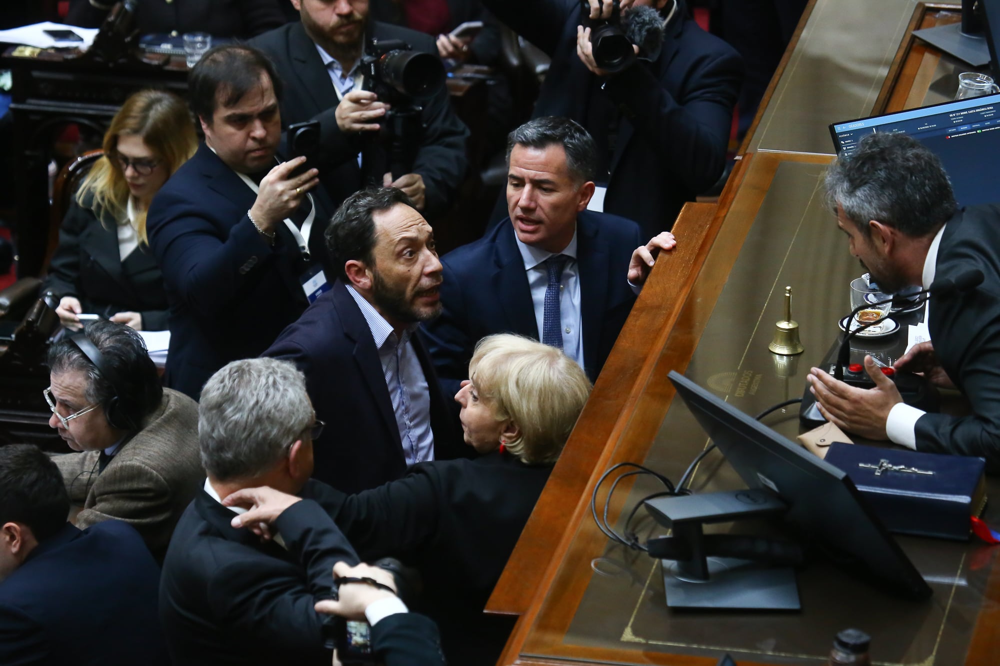 La solicitud de los legisladores opositores consistió en que la votación fuera nominal, en lugar de aceptar la modalidad por capítulos (RS Fotos)