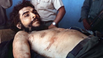 El fusilamiento del Che Guevara: un sargento que tardó 40 minutos en disparar, un código secreto y un cadáver escondido
