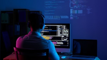 OpenAI detecta con IA dos fallas críticas de PHP antes que los atacantes: 70% de los sitios web de internet
