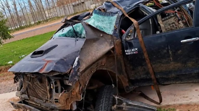 El vuelco de una Toyota Hilux ocurrió en la Ruta Provincial 6