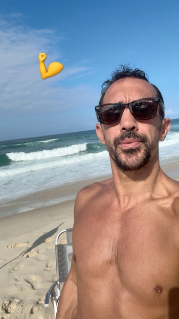 José "Pepe" Chatruc, frente al mar