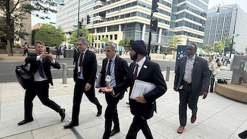 O Ministro da Economia, Luis Caputo, reuniu-se com o presidente do Banco Mundial, Ajay Banga, no âmbito da reunião de primavera do FMI e do Banco Mundial.