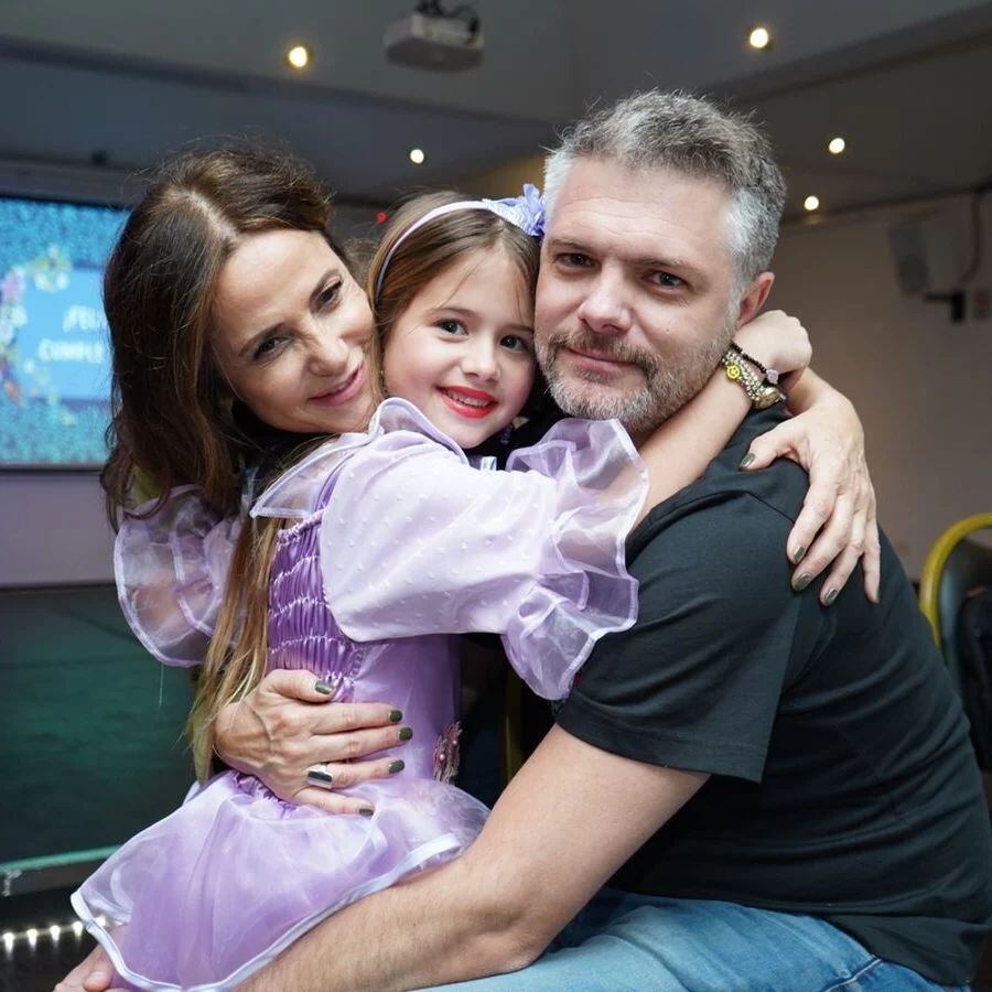 Giovanna, tras su operación, emocionó al relatar los gestos de cariño recibidos en la escuela y su recuperación progresiva en casa