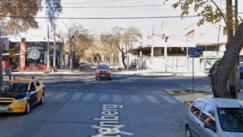 Borracha y con la licencia inhabilitada, chocó contra un patrullero en Mendoza