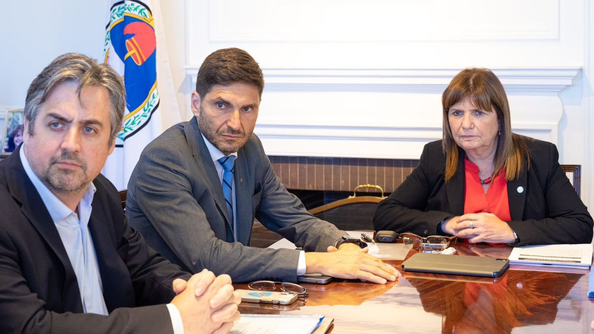 Patricia Bullrich y el gobernador de Santa Fe, Maximiliano Pullaro se reunieron en varias ocasiones para coordinar acciones de seguridad (Imagen de archivo)