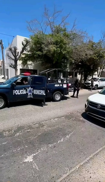 Policías resguardaron las grabaciones. (X/@ContactoRevist)