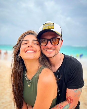 La pareja ahora hace parte