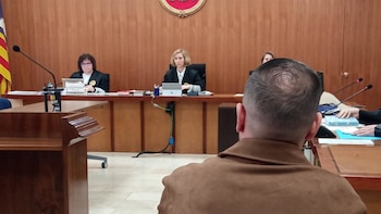 Condenado a dos años y