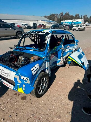 Nótese el impacto del lado