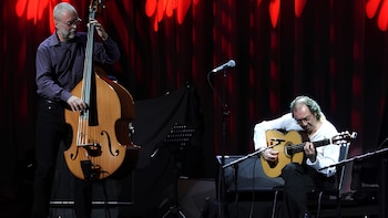 Cuando Pepe Habichuela grabó un disco con el músico inglés Dave Holland sin cruzar ni una palabra con él: “Con la música ya nos entendemos, no hace falta hablar”