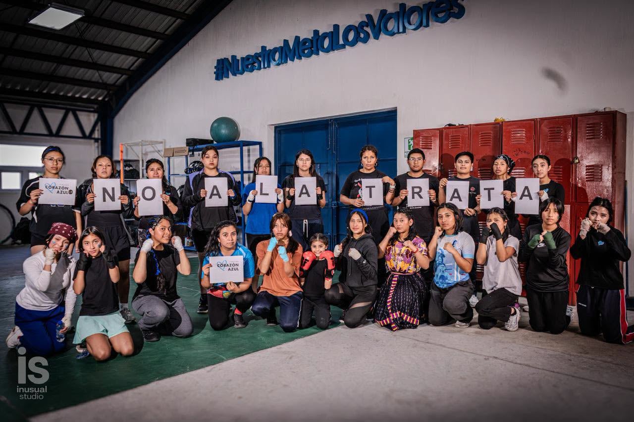 El torneo usará el deporte y el boxeo femenino para informar a las familias sobre los riesgos de explotación, captación y agresiones. (Lunas Academia Femenina de Boxeo)