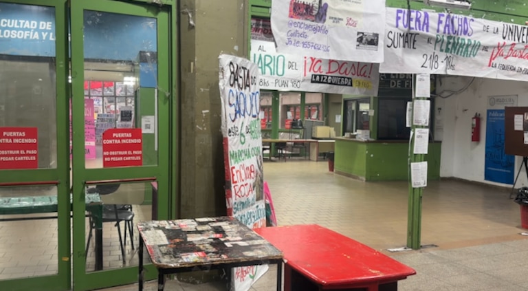 Las universidades iniciaron otra semana de conflicto con paros y un “banderazo” por la Ley de Financiamiento Las universidades iniciaron otra semana de conflicto con paros y un “banderazo” por la Ley de Financiamiento