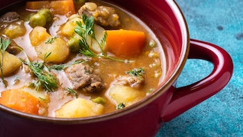 Receta de ternera a la jardinera, un guiso de toda la vida con el que no fallar