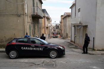 Agentes de los Carabinieri en