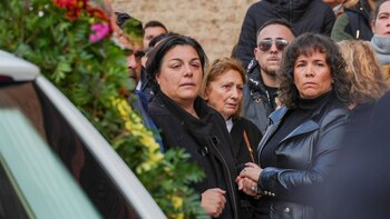 Familia del joven apuñalado al salir del instituto pide investigar responsabilidad del centro tras el rechazo del juez