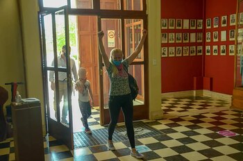 Valeria es la primera sobreviviente