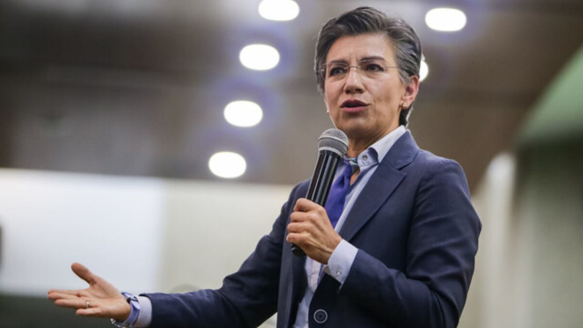 La precandidata presidencial no solo mostró sus conocidos pasos de baile, sino que compartió las canciones que marcaron su vida y trayectoria política - crédito John Paz/Colprensa