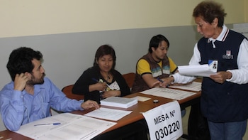 El trámite de cobro es personal y requiere validación del DNI - Créditos: Andina.