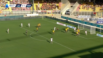 El gol de tiro libre de Exequiel Zeballos en su debut en el Monza de Italia