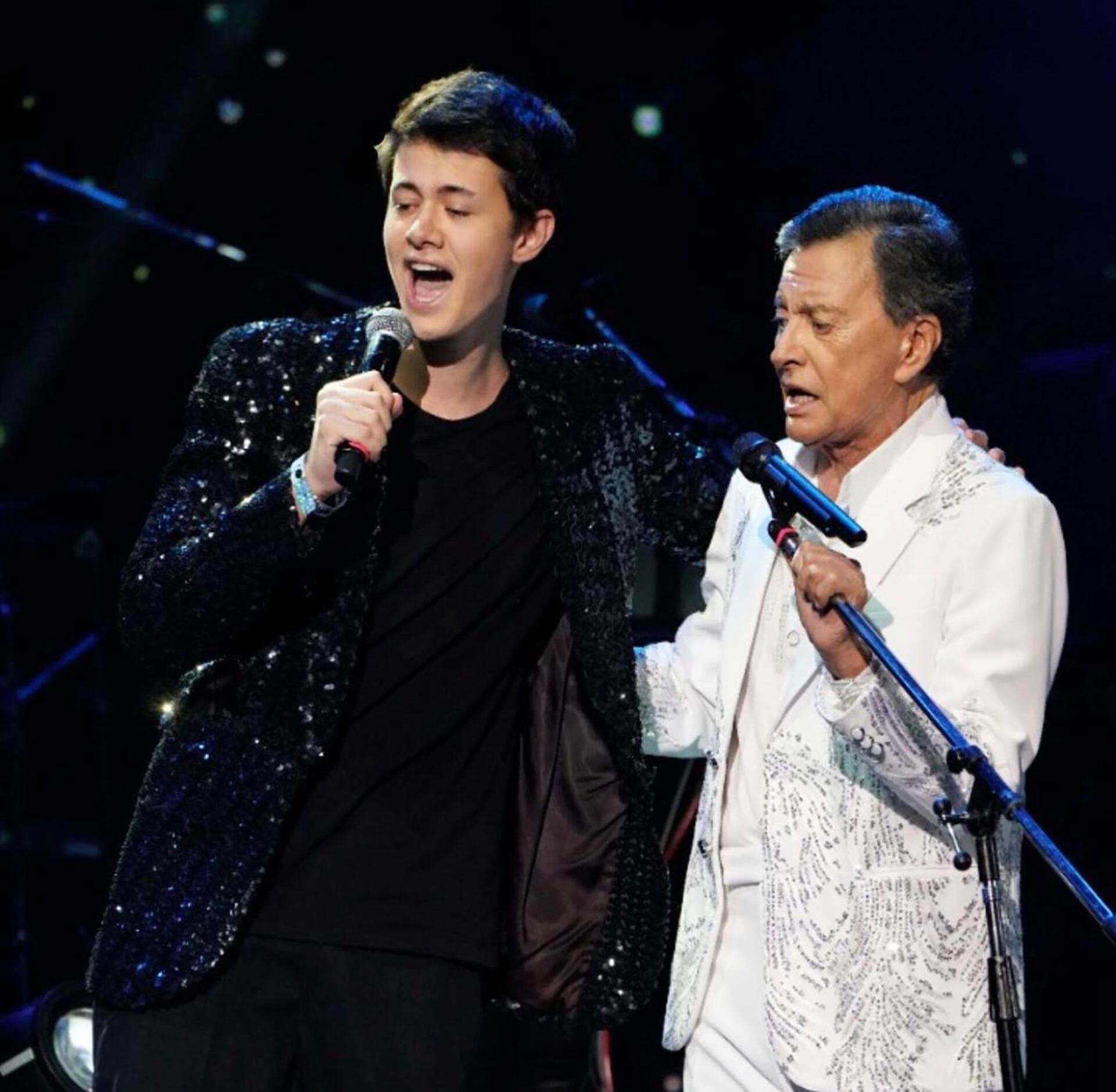 Dante junto a Palito Ortega en el emotivo homenaje al artista por su trayectoria y aporte a la cultura