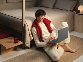Puertos y conectividad de la ASUS Zenbook A16