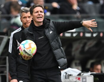 Oliver Glasner, técnico del Eintracht