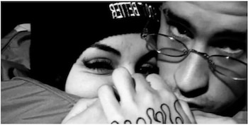 La pareja llegó a besarse