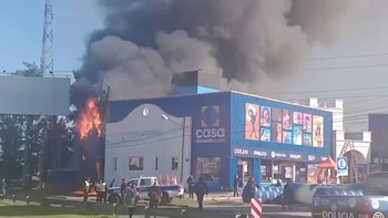 Ardió el depósito de una