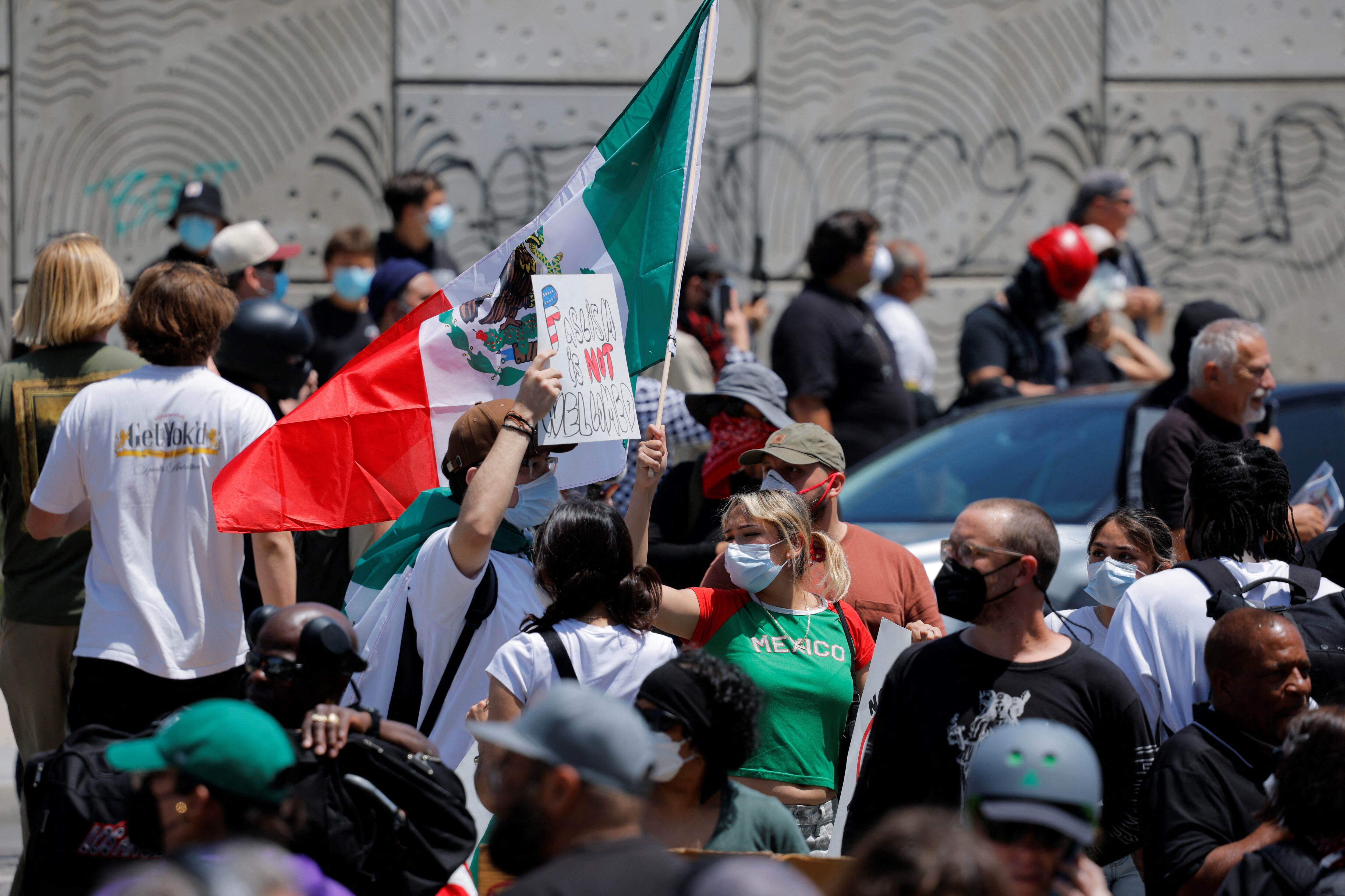 Las manifestaciones persisten a pesar de la presencia de la Guardia Nacional (REUTERS/Mike Blake)