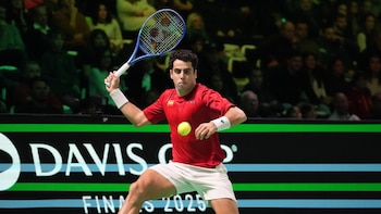 España cae con contundencia ante