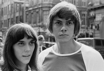 Con hábitos destructivos, abusos generalizados,