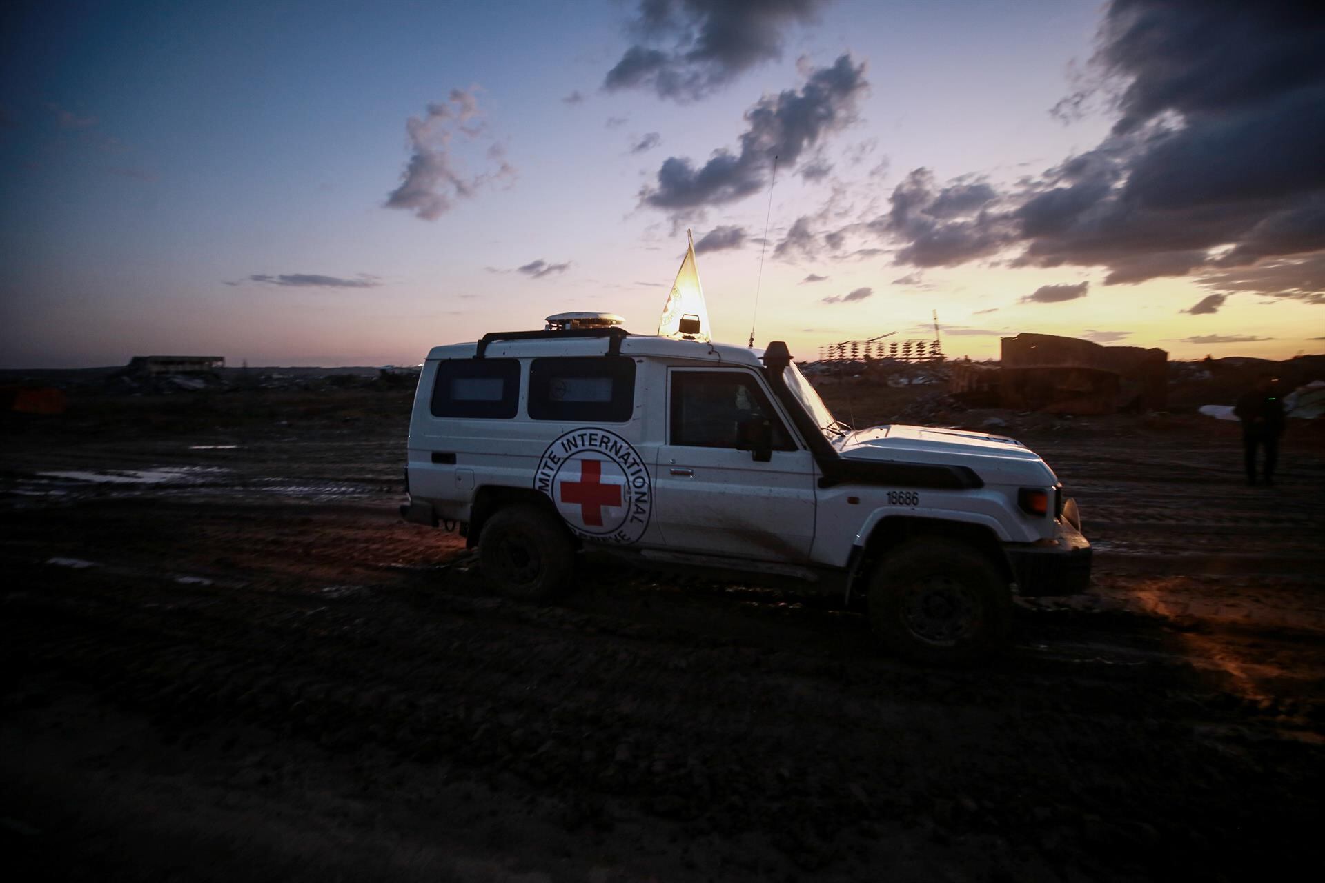 Hamás y Yihad Islámica entregan al CICR el cuerpo de un rehén israelí hallado el lunes en Gaza
