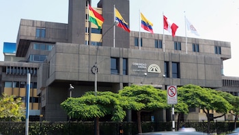 Ecuador presentó recursos ante la CAN para frenar resoluciones sobre aranceles a Colombia