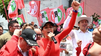 Morena apunta respaldo de Alito Moreno a alcaldesa de Cuauhtémoc: critica baja asistencia a evento del PRI