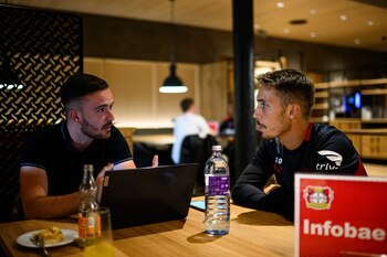 Alejandro Grimaldo durante la entrevista
