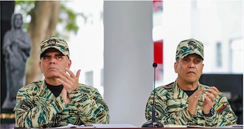 El Ministro de la Defensa,