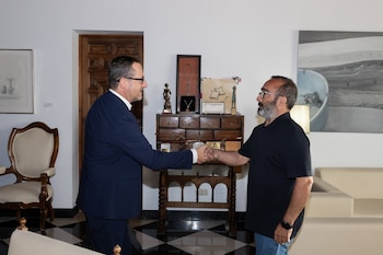 25/09/2026 El presidente de la Diputación de Cáceres, Miguel Ángel Morales, y el gerente del Grupo de Ciudades Patrimonio de la Humanidad de España (GCPHE), Gumersindo Bueno
CULTURA AUTONOMÍAS
DIPUTACIÓN DE CÁCERES