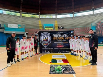 El equipo Leyendas Obeliz, representante de México, resultó campeón en la competencia Internacional Futsal Kids (FB/anareli.granados)