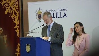 Felipe VI subraya que Melilla "es España" y que junto a Ceuta "merecen sentir más a menudo" la cercanía de los españoles