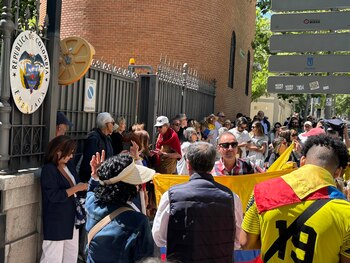 Se estima que 100 personas