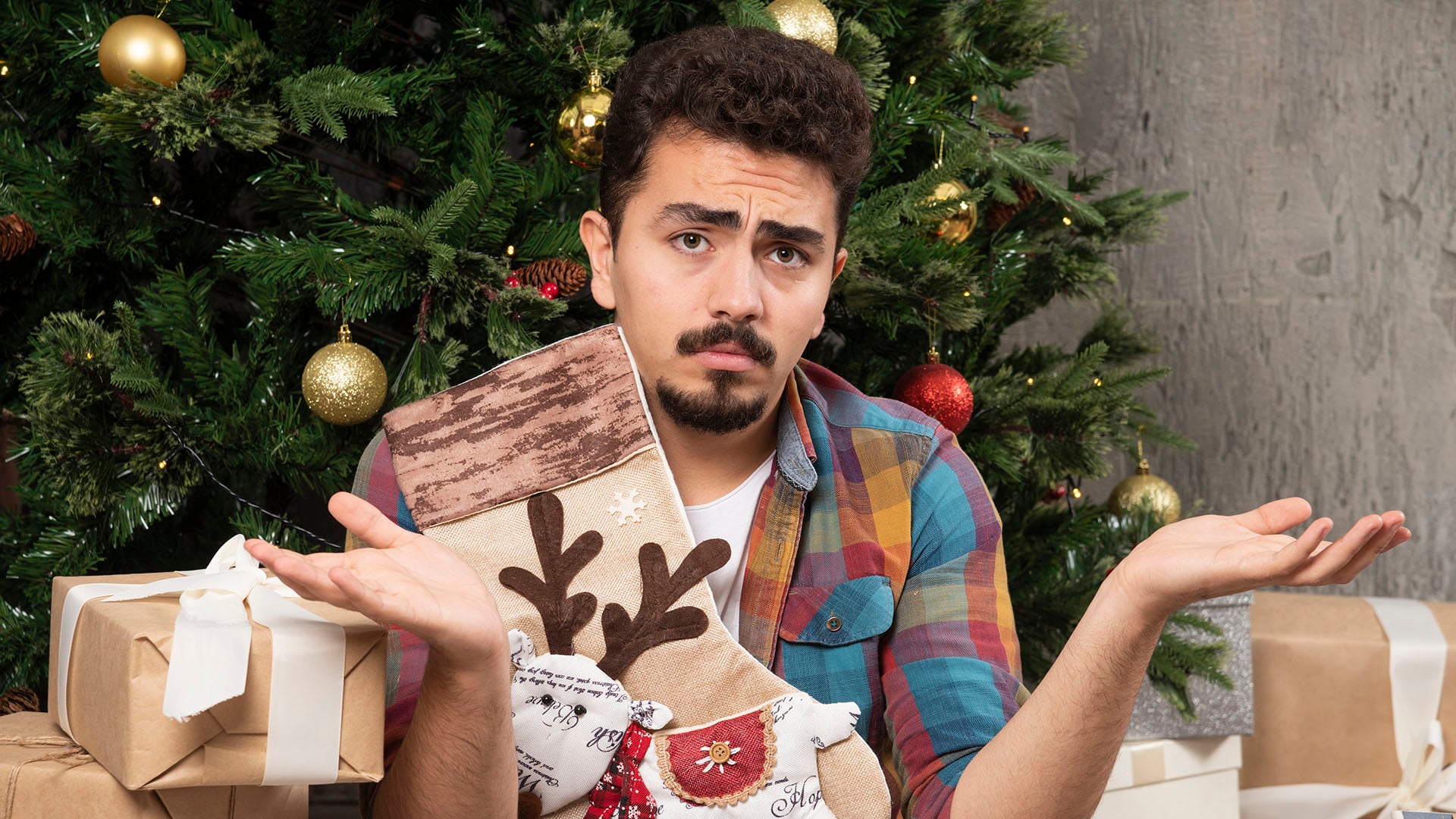 El mandato de felicidad en las Fiestas incrementa el malestar en quienes atraviesan duelos o crisis (Freepik)