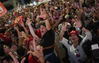 La avenida Paulista de San Pablo se tiñó de rojo, el color con el que se identifica el Partido de los Trabajadores que lidera Lula